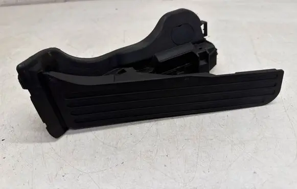 Volkswagen PASSAT B7 Accelerator throttle pedal 1K1721503AL