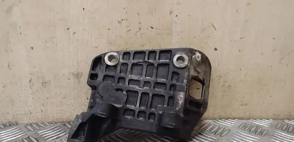 Audi A8 S8 D4 4H Generator/alternator bracket 059903143AJ