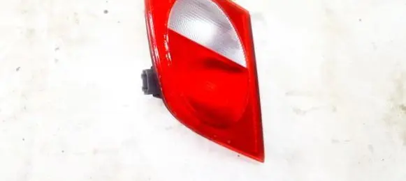 Mercedes-Benz E W210 Tailgate rear/tail lights a210820264 197523