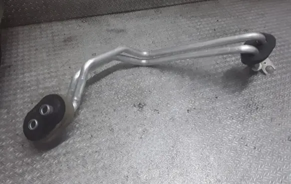 Mercedes-Benz S W220 Engine coolant pipe/hose
