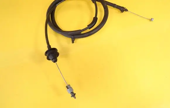 Chrysler PT Cruiser Throttle cable 04891800AD