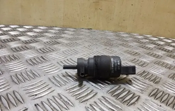 Windscreen/windshield washer pump