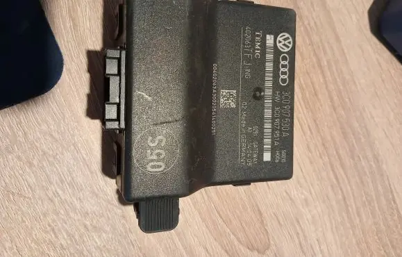Volkswagen PASSAT B6 Other control units/modules 3C0907951A