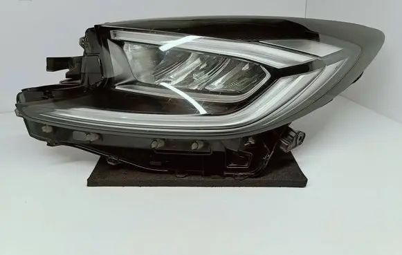Toyota Aygo X Headlight/headlamp 0H33 L1993