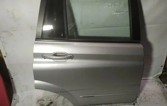 SsangYong Kyron Rear door pilkos