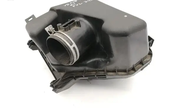Toyota Verso-S Air filter box 0R05
