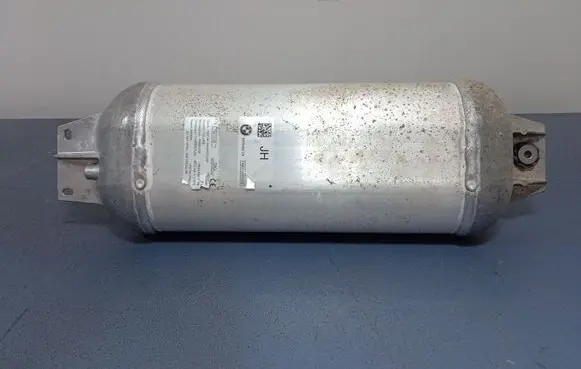BMW X5 G05 Air suspension tank/reservoir 6878492