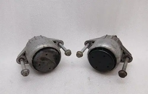Porsche Panamera (970) Engine mount bracket 94837505712