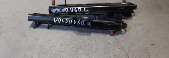 Volvo V60 Seat belt trim 16521700A