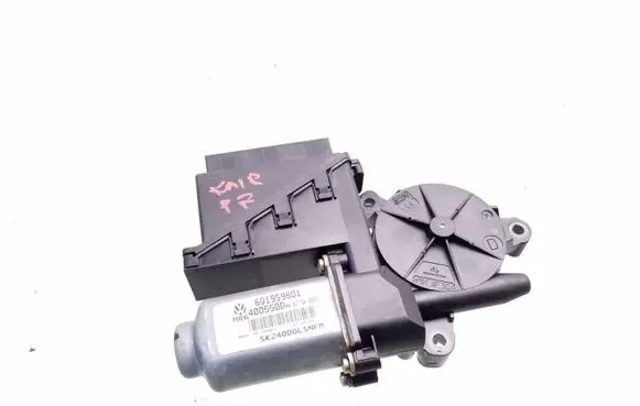 Skoda Fabia Mk1 (6Y) Front door window regulator motor 6Q1959801 400550T3