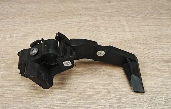 BMW 8 G16 Holder (bracket) 9494187