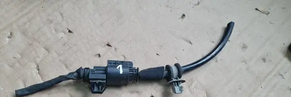 Chrysler Pacifica Fuel injector wires 09444024