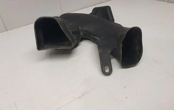 Chrysler Grand Voyager IV Air intake duct part 04880445AA