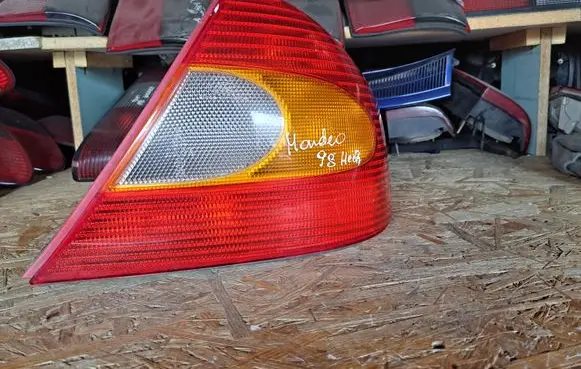 Ford Mondeo MK II Rear/tail lights 96BG13A602 96BG13A602BE