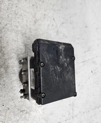 Mitsubishi Galant ABS Pump 09800064 X2T31972M AC051191911