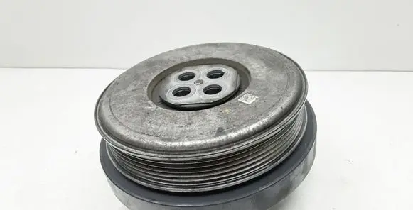 Mercedes-Benz C W204 Crankshaft pulley