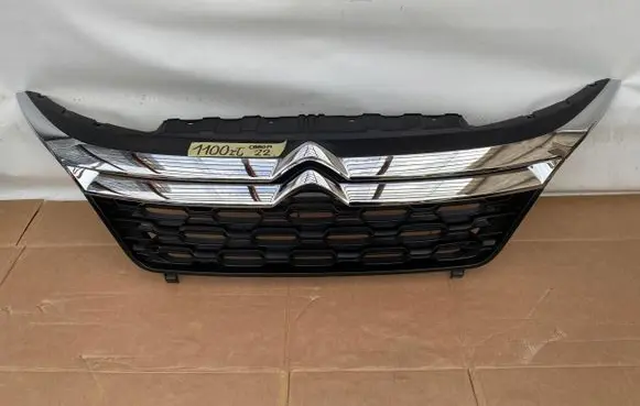 Citroen C3 Front bumper upper radiator grill 1314848070