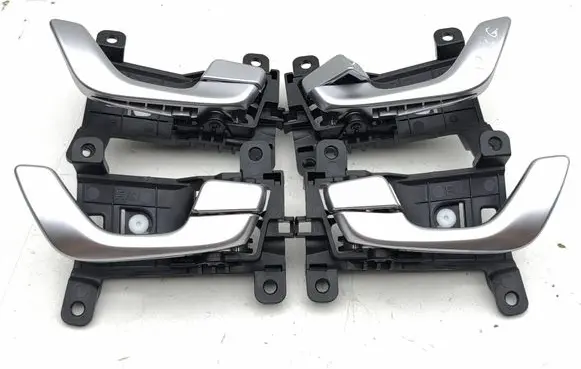 Hyundai Kona I Front door interior handle 82623J9000 82613J9000