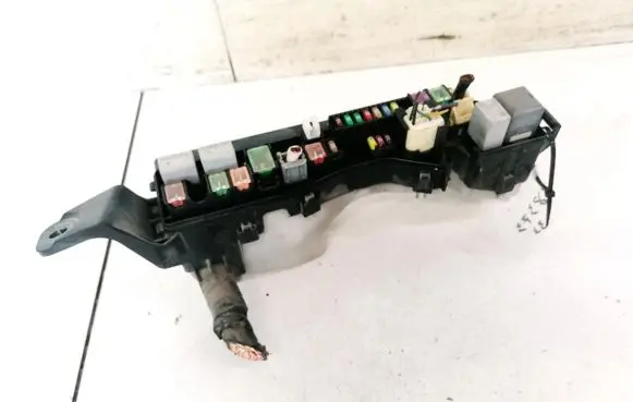 Toyota Avensis T250 Fuse box set