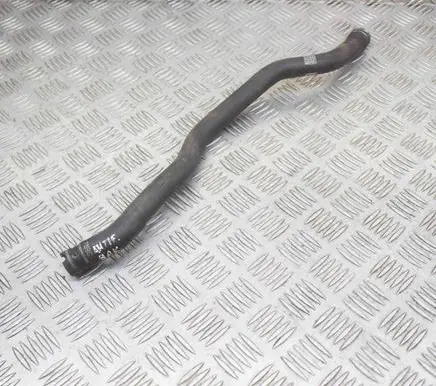 Coolant pipe/hose