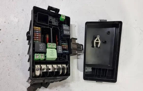 Volkswagen PASSAT B8 Fuse box set 5Q0907361B