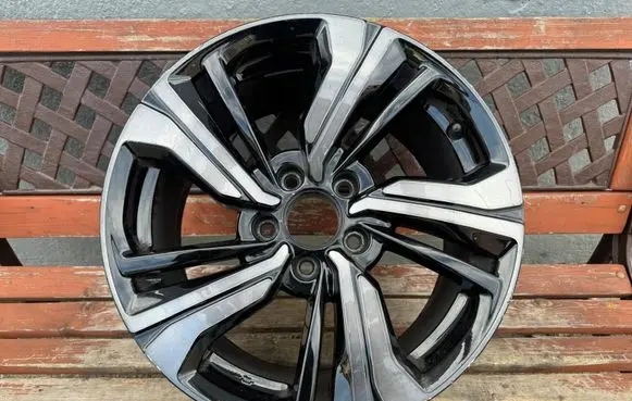 Honda Civic X R18 alloy rim 