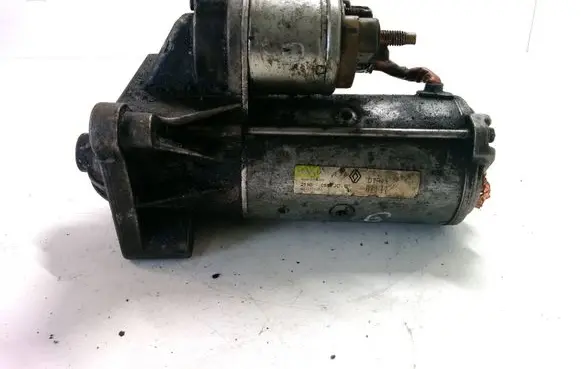 Renault Laguna II Starter motor D7R49