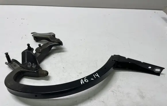 Audi A6 S6 C7 4G Tailgate/trunk/boot hinge 4G5827301B