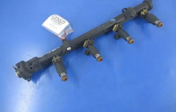 Volkswagen Polo III 6N 6N2 6NF Fuel main line pipe 030133319L