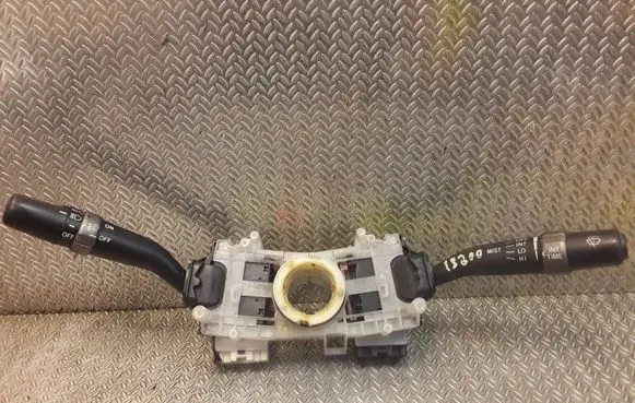 Lexus IS 200-300 Wiper speed switch 8431053040