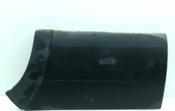 Rear fender molding trim