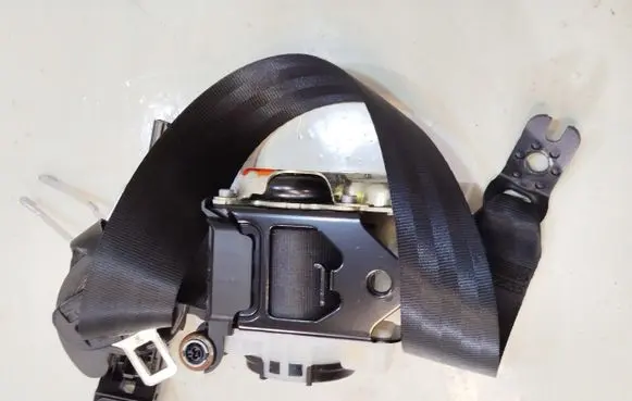Skoda Superb B8 (3V) Front seatbelt 3V0857701B
