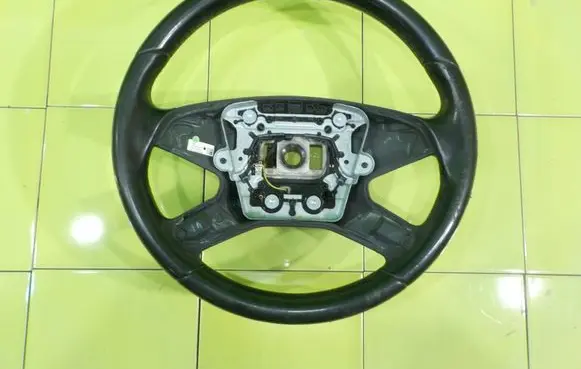 Mercedes-Benz E W212 Steering wheel A2124600303
