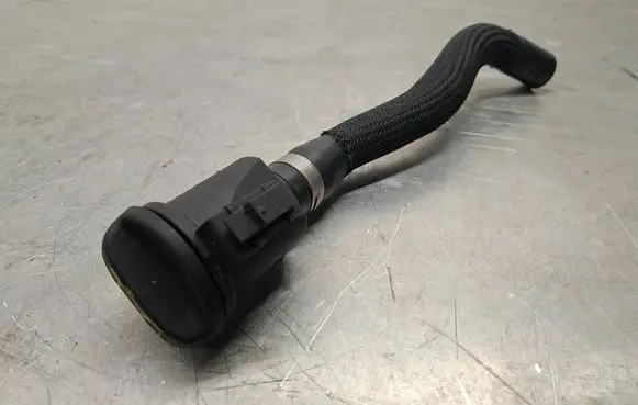 Ford Mondeo MK IV Oil fill pipe 9684359980
