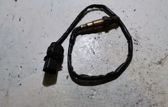 Skoda Yeti (5L) Lambda probe sensor 1928404687 0281004085