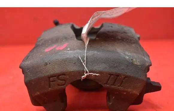 Volkswagen Golf Plus Front brake caliper 