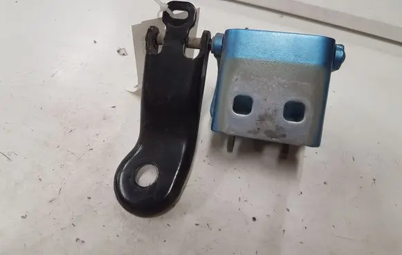 Citroen C5 Loading door upper hinge 3000356501A