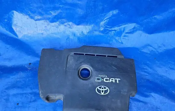 Toyota Avensis T270 Engine cover (trim)
