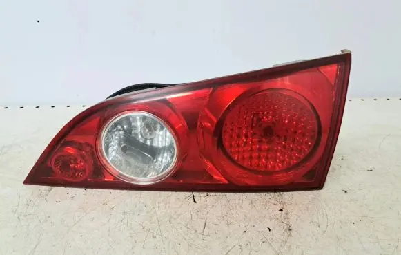 Tailgate rear/tail lights