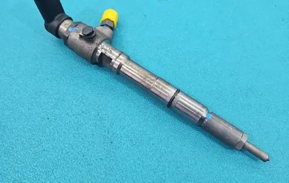 Skoda Fabia Mk2 (5J) Fuel injector 03L130277B IMPRK1571861