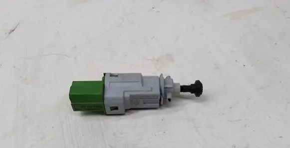 Clutch pedal sensor