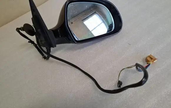 Audi A8 S8 D3 4E Front door electric wing mirror E1020931