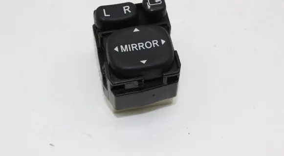 Lexus IS 220D-250-350 Wing mirror switch 183575
