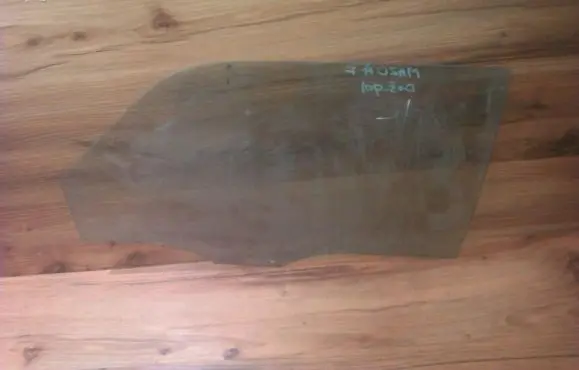 Mazda 323 F Rear door window glass