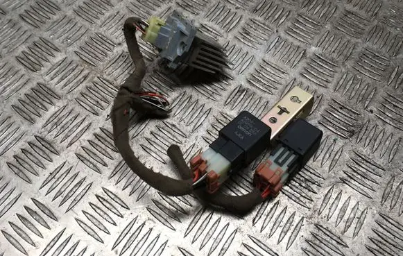 Hyundai Trajet Other relay A204AJWMA04