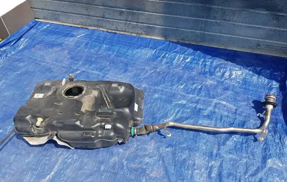 Mercedes-Benz CLA C117 X117 W117 Fuel tank 2464702701BFRR A2464702701