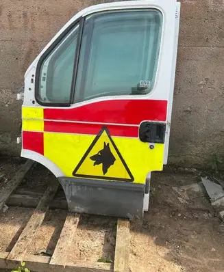 Iveco Daily 35 - 40.10 Front door