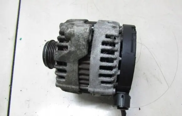 Ford Kuga I Generator/alternator 6M5T10300SA