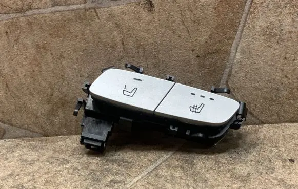 Mercedes-Benz E W238 Seat heating switch A2139051604