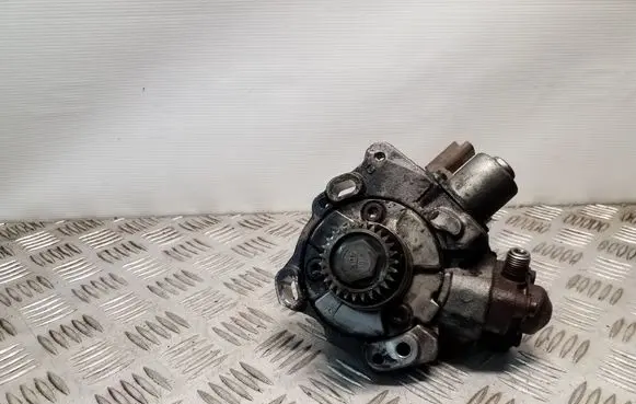 Ford Mondeo MK V Fuel injection high pressure pump 28384347 9674984480